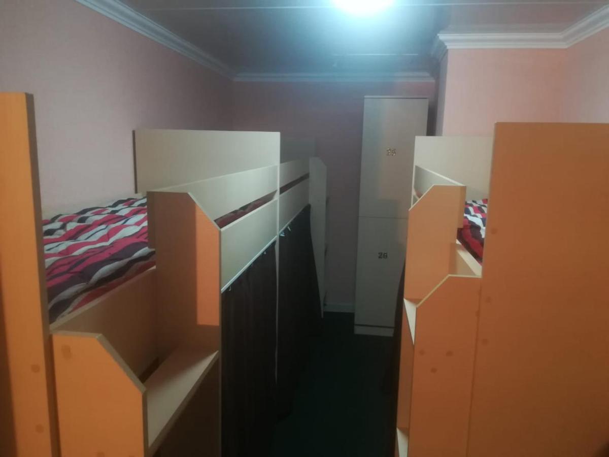 Auberge de jeunesse Makenty House Astana Extérieur photo